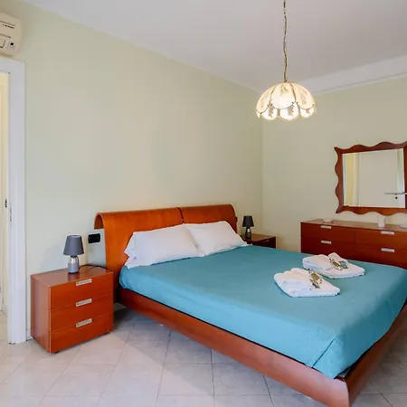 Proffiano District Roomy Flat Apartment *