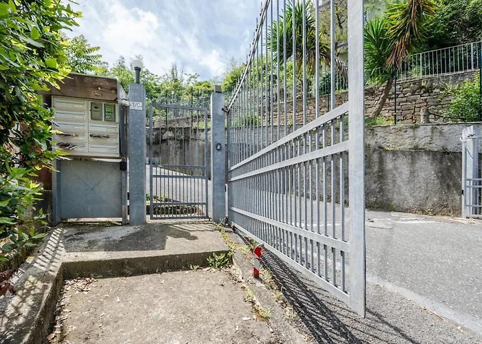 Guesthost - Proffiano District Roomy Flat *