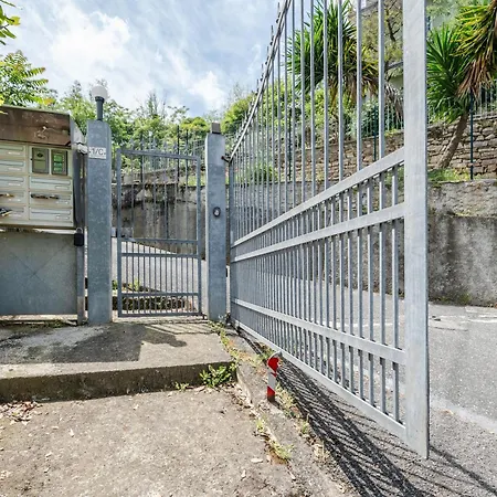 Guesthost - Proffiano District Roomy Flat *